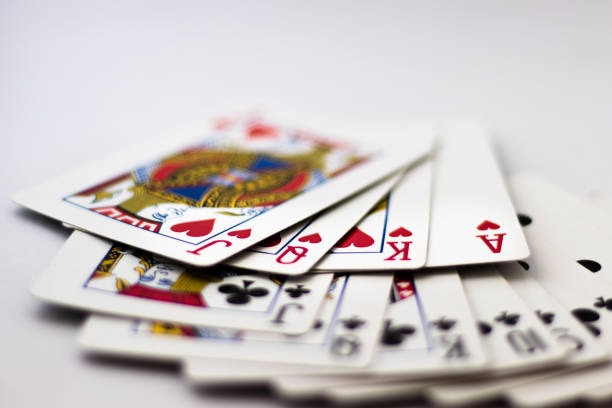 Mid-stakes live Capsa Banting play